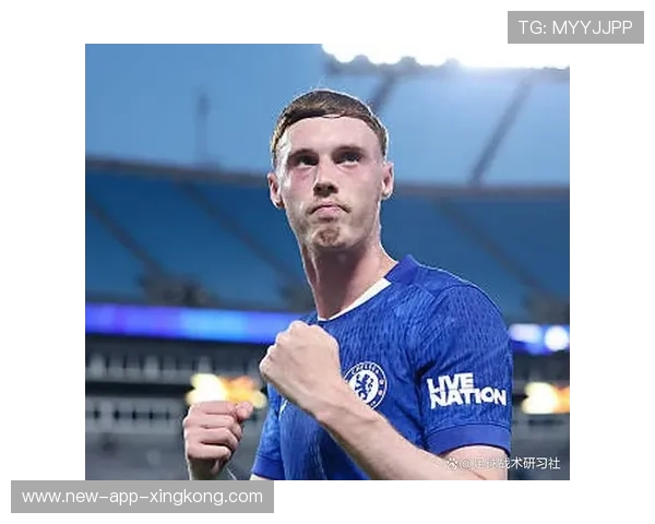 切尔西肋部渗透形成冲击，帕尔默停球后挑射被挡